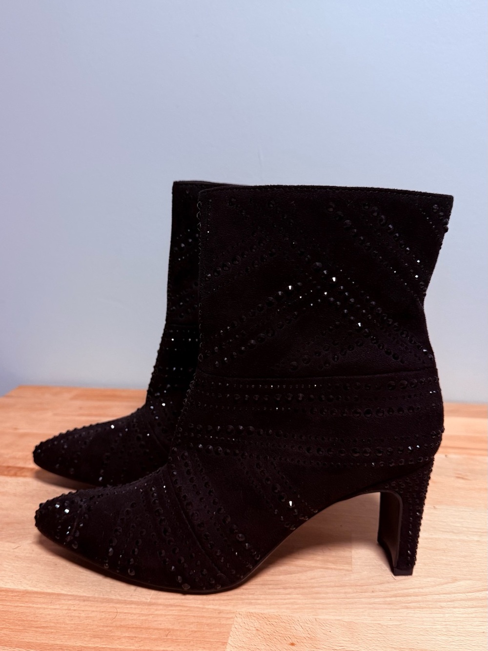 NWOT Impo Vyomi Black Rhinestone Sparkle Block Heel Booties